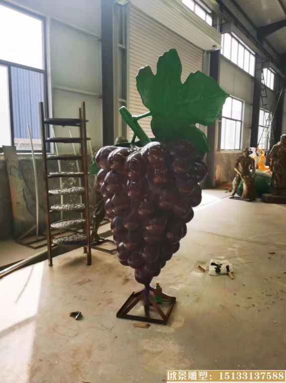 葡萄采摘园雕塑 玻璃钢仿真水果葡萄雕塑