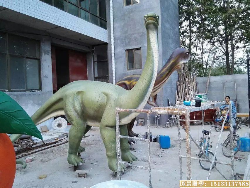 恐龙雕塑，玻璃钢仿真动物雕塑2