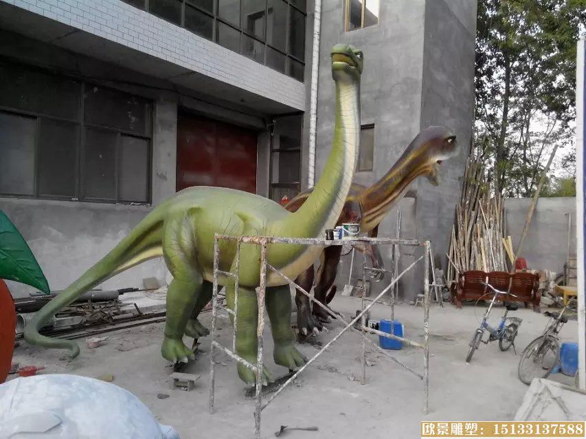 恐龙雕塑，玻璃钢仿真动物雕塑4